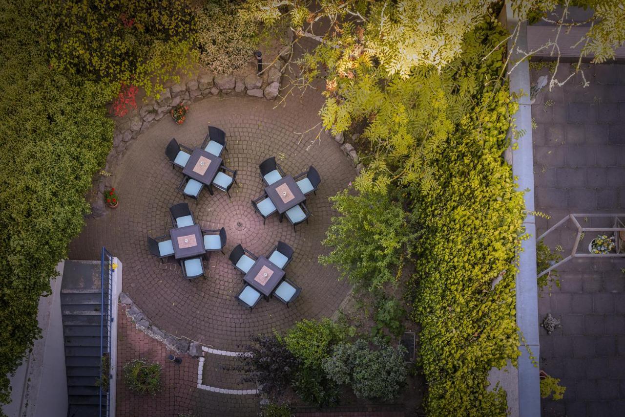 Garden Bilk Hafen Hotel Dusseldorf Exterior photo
